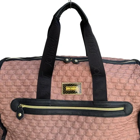 Betsy Johnson Quilted Travel Baby Duffle Bag - Picture 2 of 16